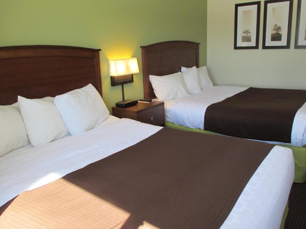 Cobblestone Hotel & Suites - Wisconsin Rapids Room photo